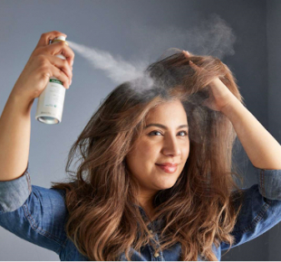 Всі Суми - Сухий шампунь vs. традиційні шампуні: який вибрати для підтримки свіжості волосся