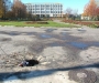 Ямпольские школьники рискуют провалиться под землю возле школы