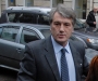 Ющенко уехал из суда, сторонники Тимошенко бросали ему вслед яйца