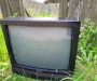 Вкрала для себе: на Сумщині затримали крадійку телевізора